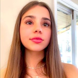 Meet your Posher, Allana